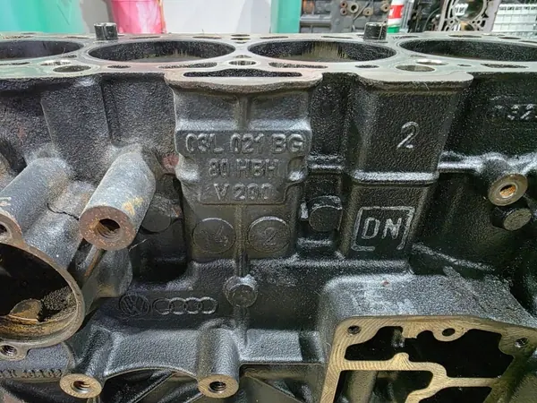 Motorblock OEM 03L021BG 12/26 för Audi A4 B8 image 4