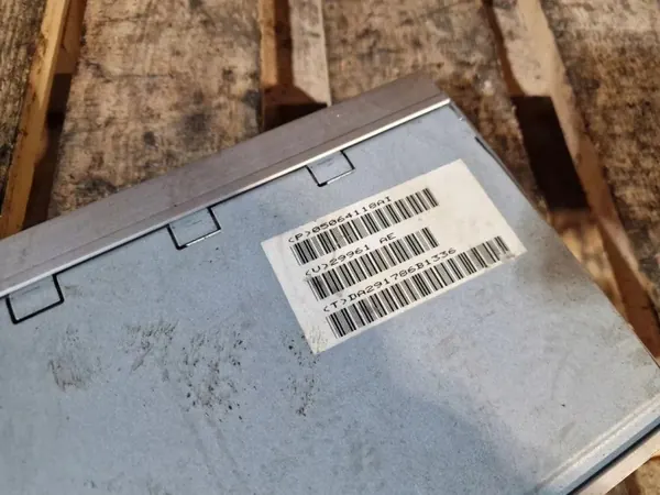 OEM P05064118AI Radio Tuner Versterker voor Dodge Caliber image 3