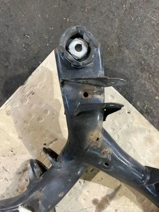 BMW F22 M240i bakfjädring OEM 33316792505 image 6