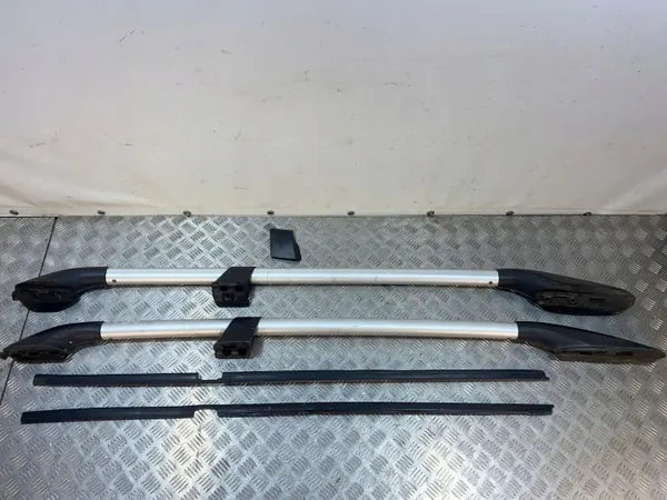 Mitsubishi OEM FBZ25830 Dachreling - Gebraucht image 2