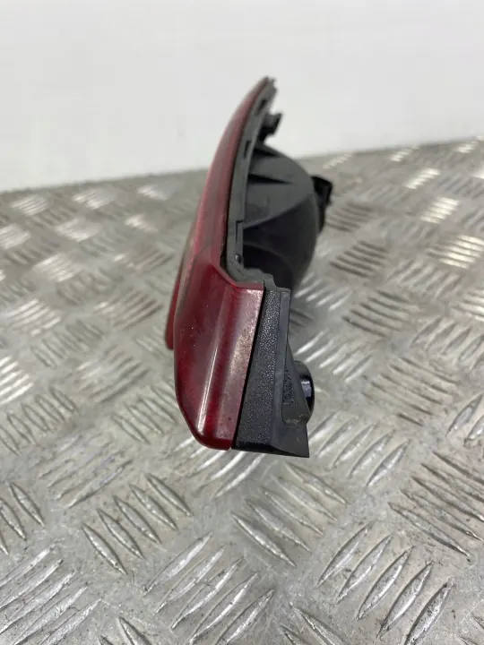 Bakstötskåpsljus höger OEM 8390236000 - SsangYong image 9