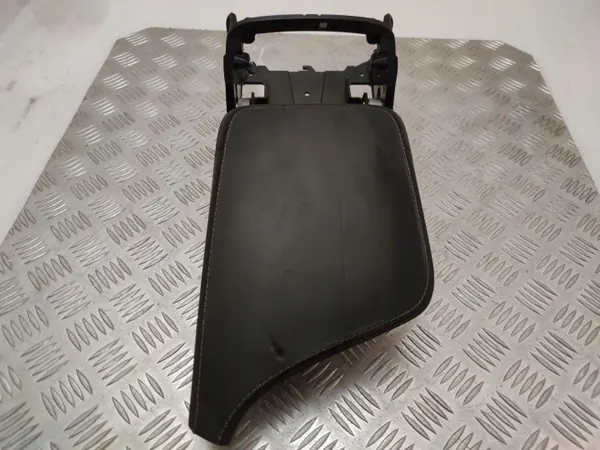 Accoudoir tunnel central Volvo XC90 OEM 32260985 image 2