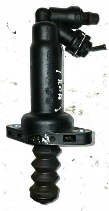 Volkswagen Transporter - Caravelle T6 2017 Kytkinylinteri image 2