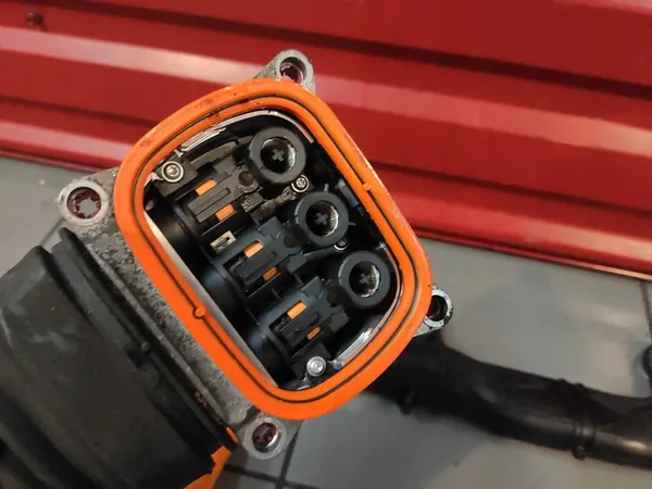 Hoogspanningsinverterkabel BMW 3 F30 LCI 2.0 330e OEM 6824116 image 3