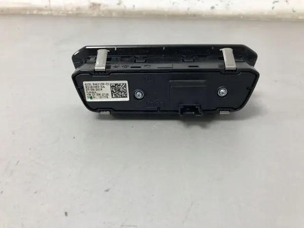 Belysningskontrollenhet BMW 3 G20 OEM 61319461139 image 6