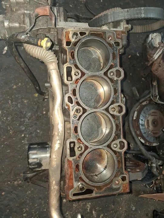 Fiat Stilo 1.6 16v motorblock - Begagnad OEM-del image 2