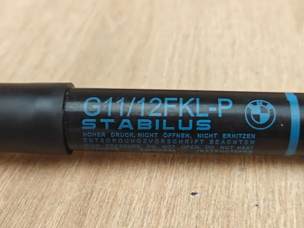 Amortecedor do capô OEM 7347402 para BMW G30 G31 image 5