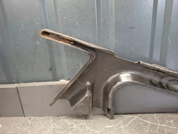 Rücklichtkabelabdeckung Mercedes W116 OEM 1168200412 image 6