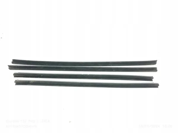 Joint de vitre avant OEM AMD153308 - Occasion image 2
