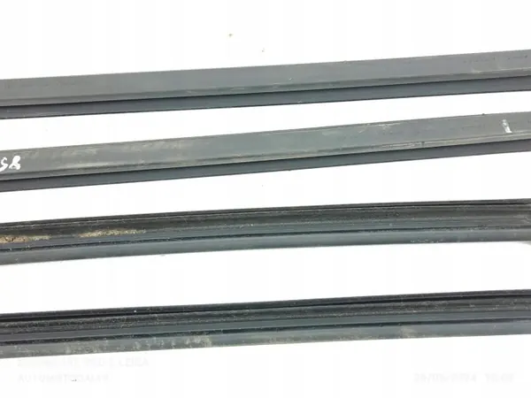Joint de vitre avant OEM AMD153308 - Occasion image 5
