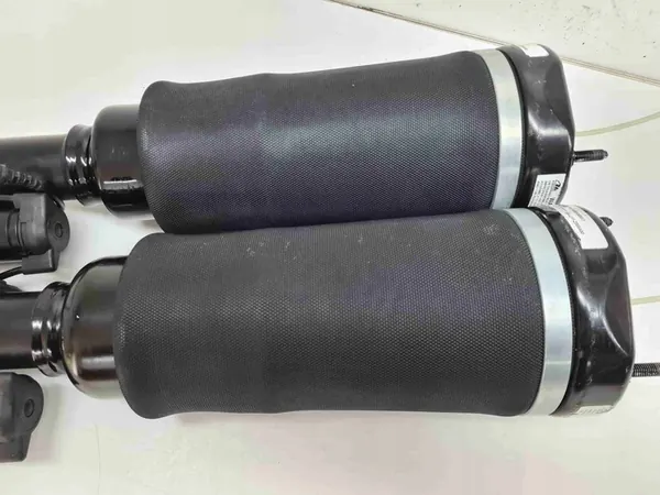 AIRMATIC DÄMPARE MERCEDES R-KLASA W251 A2513205613 image 3