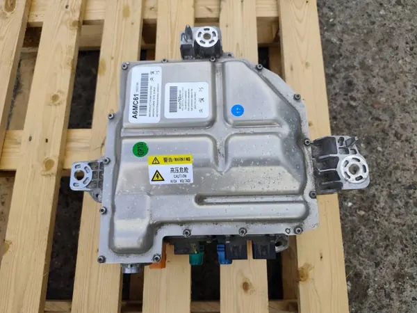 Peugeot 308 III Lader Converter OEM RCD21020 image 2
