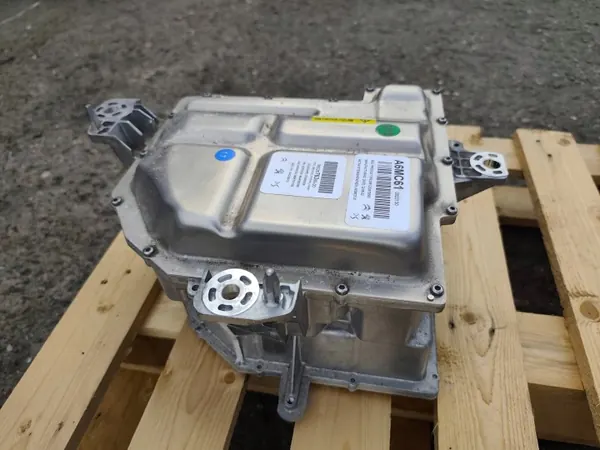 Peugeot 308 III Lader Converter OEM RCD21020 image 5