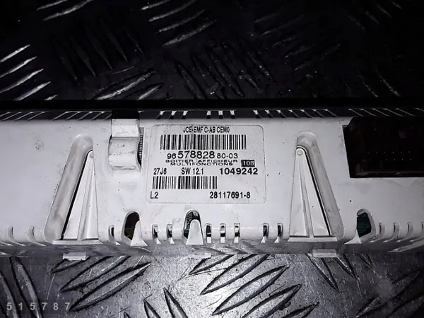 Écran d'affichage OEM 9657882880 pour Citroen C4 2007 image 3