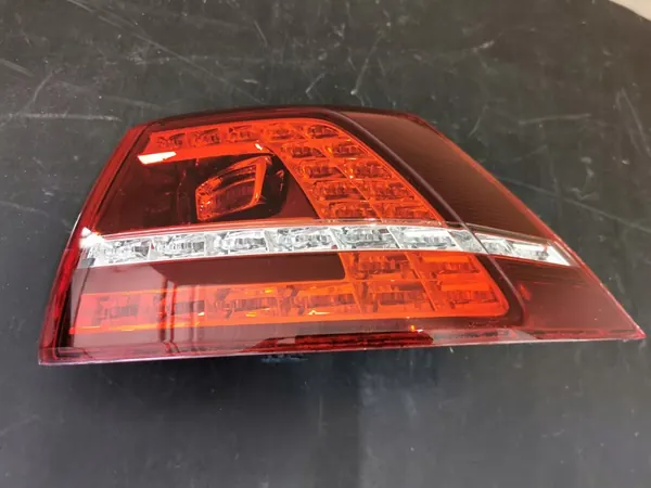 Luz trasera LED derecha VW Golf VII 7 R image 4