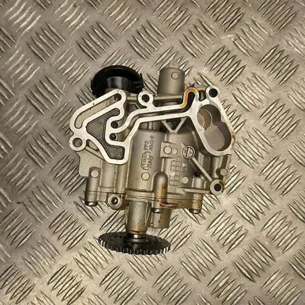 Bomba de aceite Volkswagen OE 04E115109S - Usada image 3