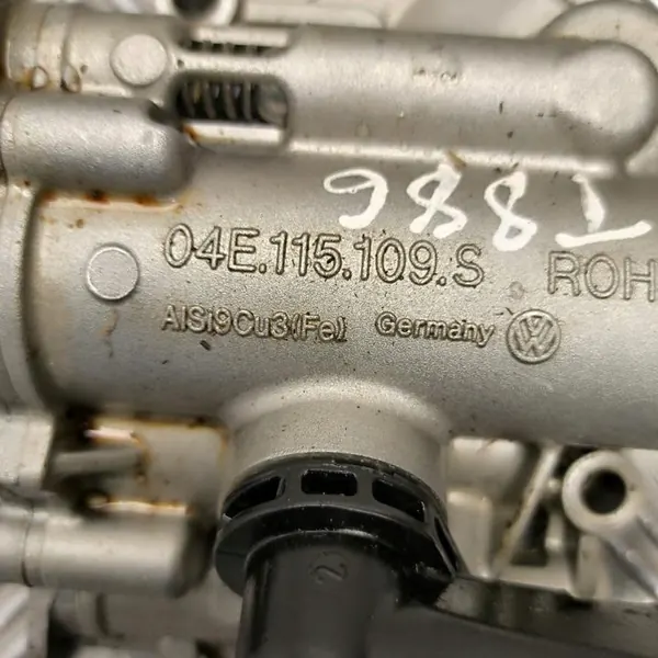Bomba de aceite Volkswagen OE 04E115109S - Usada image 4