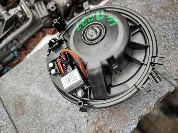Ventilador VW Audi Seat Skoda 5Q1819021A image 2