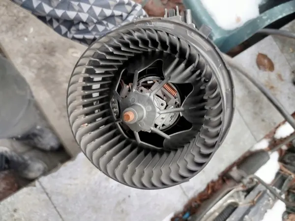 Ventilador VW Audi Seat Skoda 5Q1819021A image 7