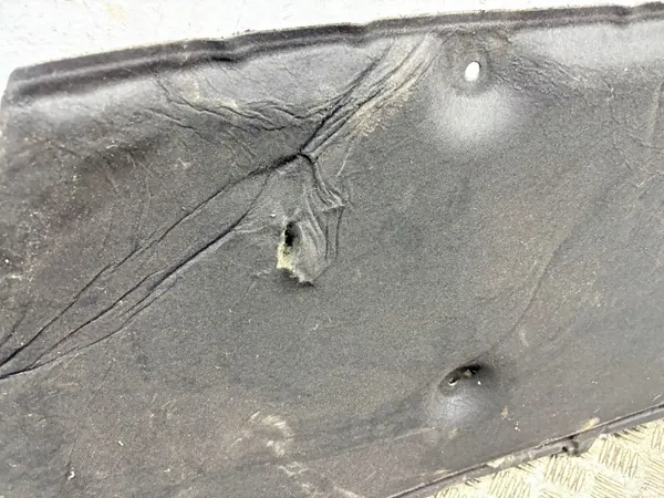 Aislamiento de capó Suzuki Vitara 2023 OEM AMD228946 image 5