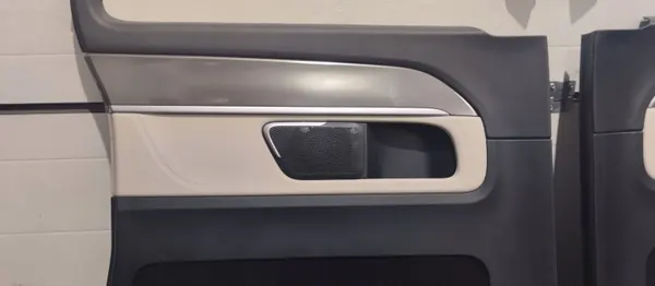 OEM A4477305003 Revestimento Porta Corrediça Esquerda Traseira Mercedes V-Class image 4