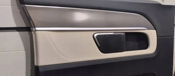OEM A4477305003 Revestimento Porta Corrediça Esquerda Traseira Mercedes V-Class image 8