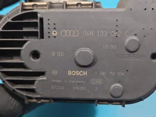 Corpo de borboleta Audi A3 8L 1.8 T image 8