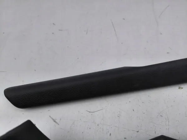Ford Galaxy 2017 Tunnel-Seitenabdeckung OEM EM2BR061A16AFW image 9