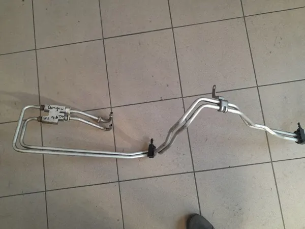 Ölkühlerleitungen OEM 68210018AA für Jeep image 3