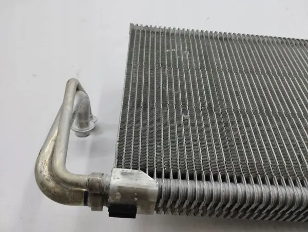 Núcleo de calefacción Mercedes-Benz OEM 332161519 E W213 image 3
