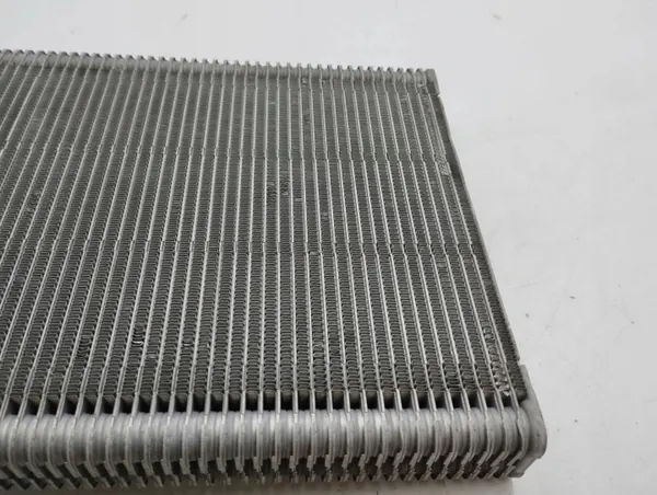 Núcleo de calefacción Mercedes-Benz OEM 332161519 E W213 image 4