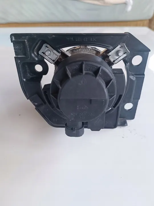 FARO HALÓGENO DIREITO FIAT ALFA ROMEO LANCIA OEM 468499661 image 2