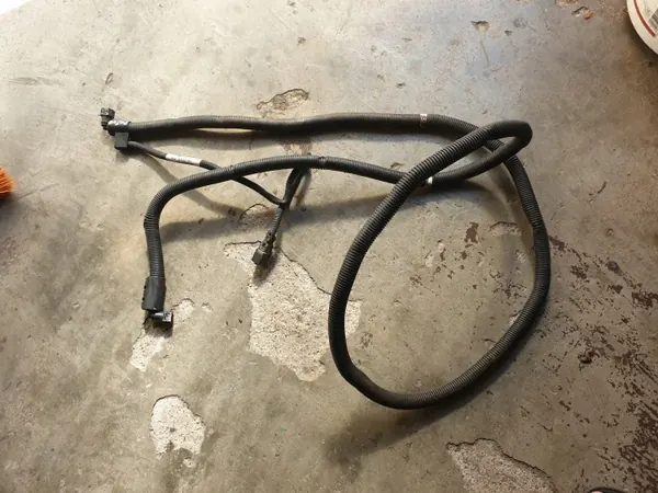 Câble chauffant AdBlue OEM 0014701024 Mercedes image 2