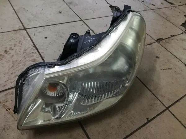 Vänster framljus Suzuki SX4 Sedici 2006-2009 image 2