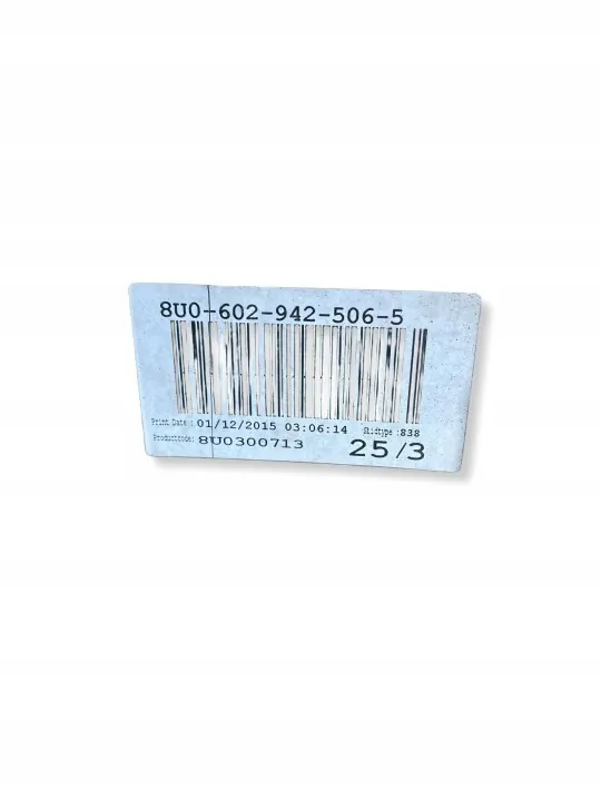 Volvo XC60 Bakre Stötfångare Trim OEM 31323777 Begagnad image 7