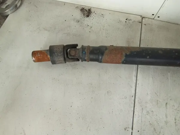 Jeep Drivaxel 05085224AB image 4