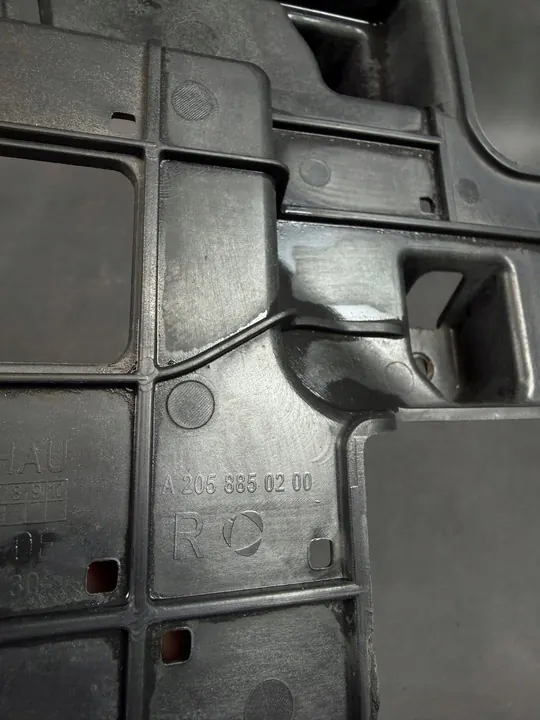 Exhaust Mounting Bracket Right Rear A2058850200 C-Class W205 image 3