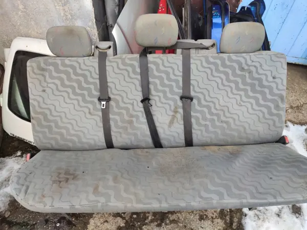 Parede Divisória VW T5 OEM VWTRT53 - Estado Usado image 9
