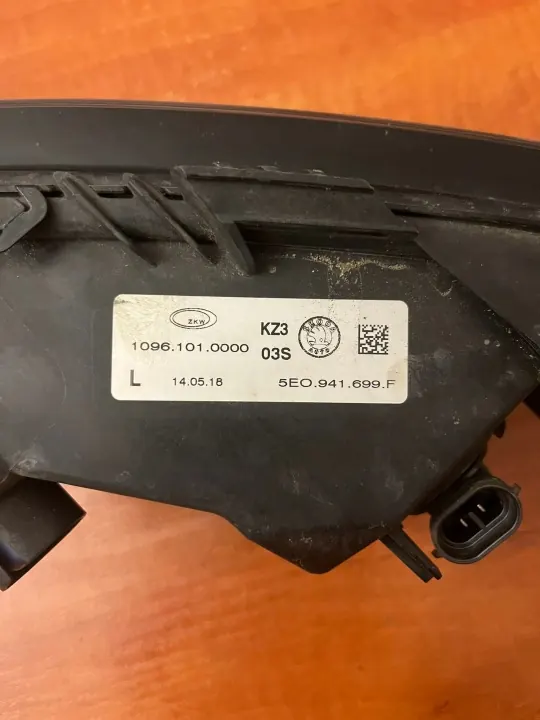 OEM 5E0941699F Halogen-Nebelscheinwerfer links vorne image 7