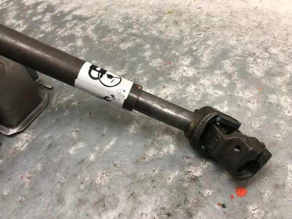 Ford Fiesta MK7 servostyrkolonn OEM 8V513C529JN image 3