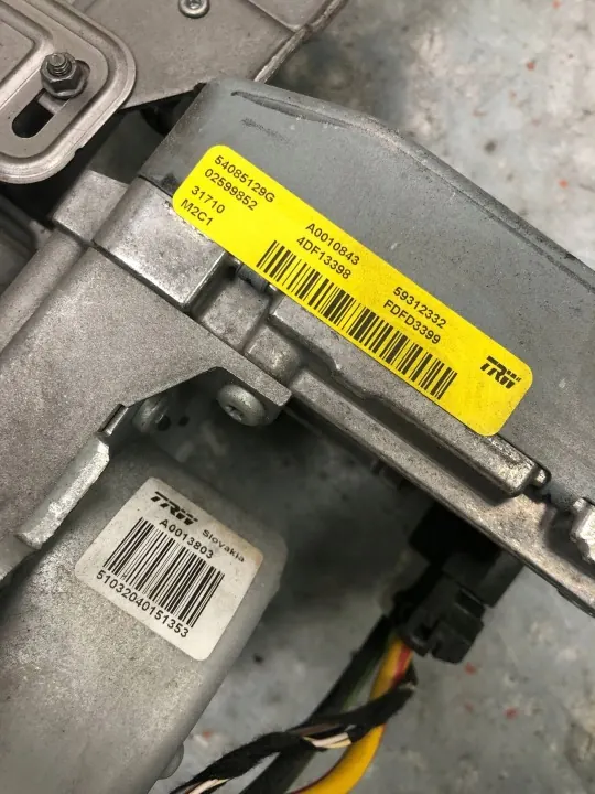 Ford Fiesta MK7 servostyrkolonn OEM 8V513C529JN image 6