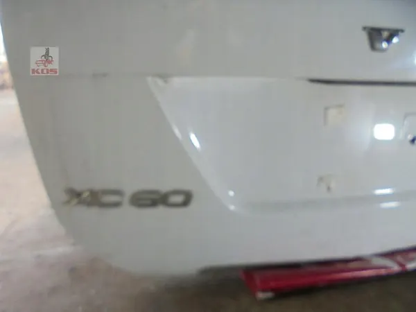 Takaluukku Volvo XC60 II 2011 2.0D D5 image 5