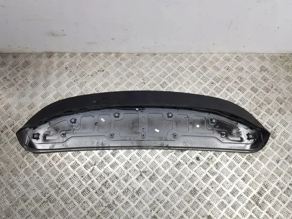 Spoiler de portón Jeep OE 735578408 - Usado image 9
