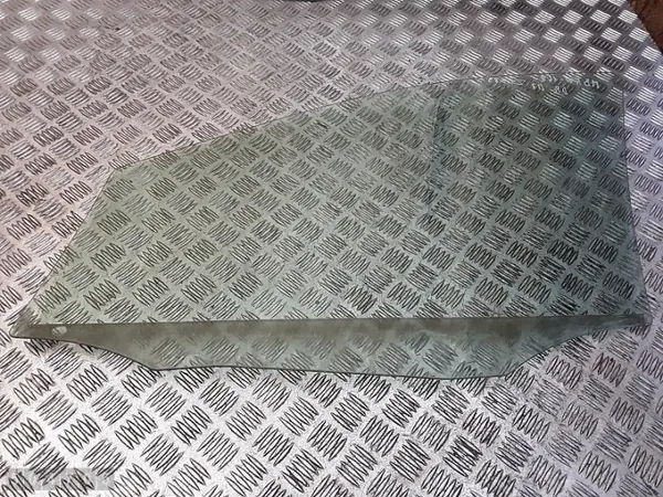 Mercedes A W169 dörrglas OEM 43r001582 - Begagnad image 3