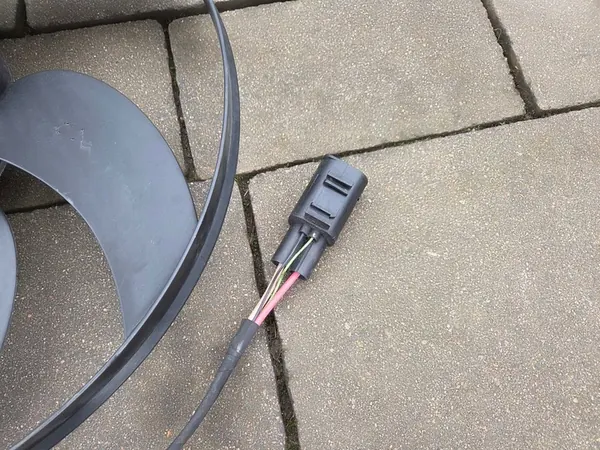 MERCEDES C-KLASA W204 Kylarrubrik 600W 2012 image 2