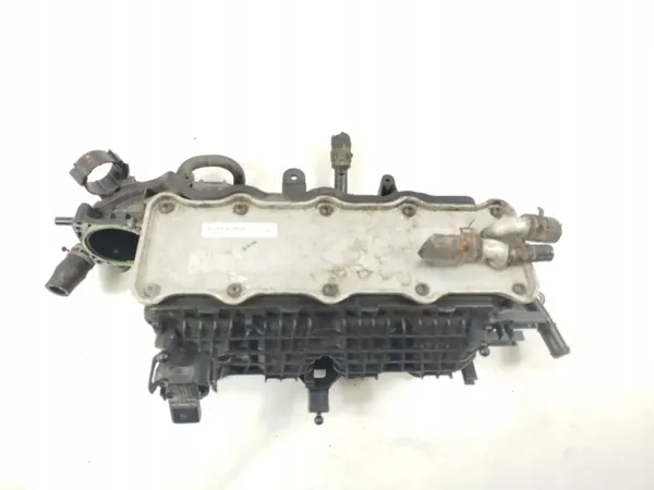 Collecteur admission VW Golf VII 04E129711J 2018 image 3