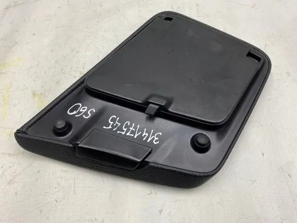 Accoudoir Volvo S60 III OEM 31417545 - État Utilisé image 4