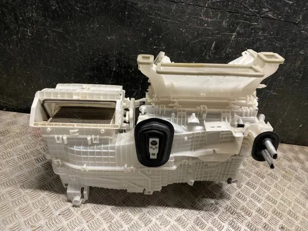 Toyota Blästerhus OEM 87050-33D50 Begagnad image 4