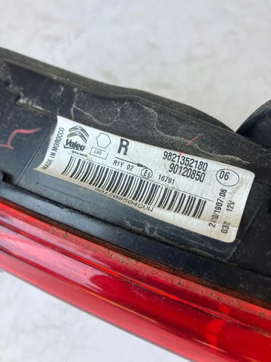 Lámpara trasera derecha para Citroen C4 Cactus Lift image 3