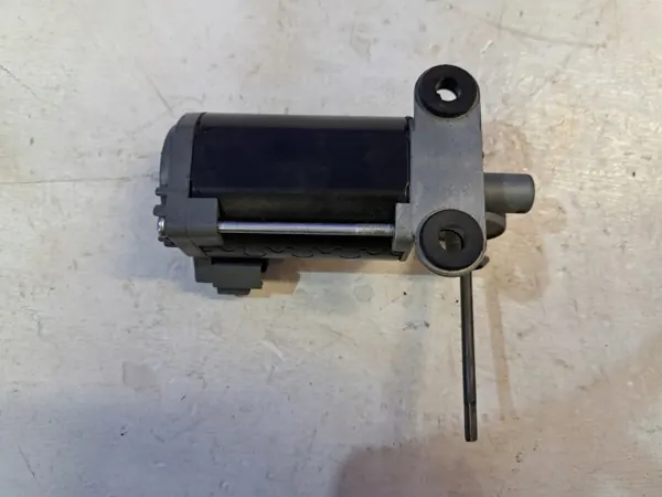 Lincoln Navigator Taka-oikea Istuinmoottori OEM FDMY2007U222 image 3